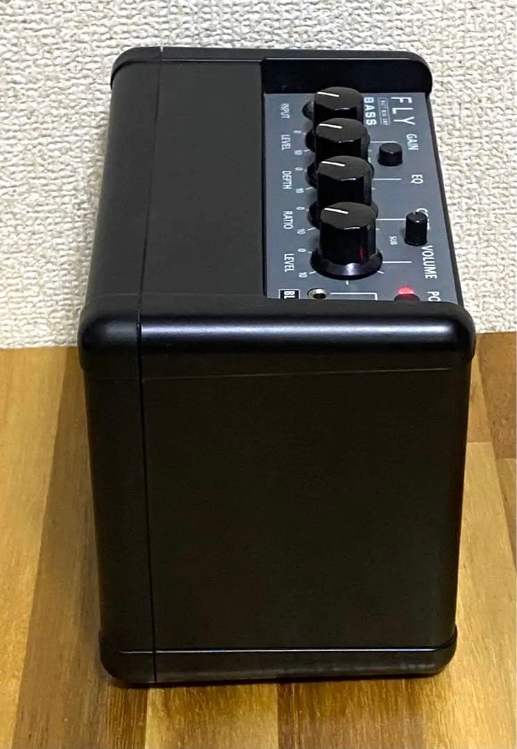 Blackstar ミニベースアンプ　FLY3 Bass