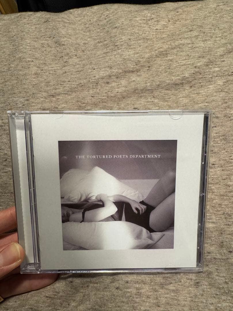 Taylor Swift TTPD サイン入りハート付きCD CD