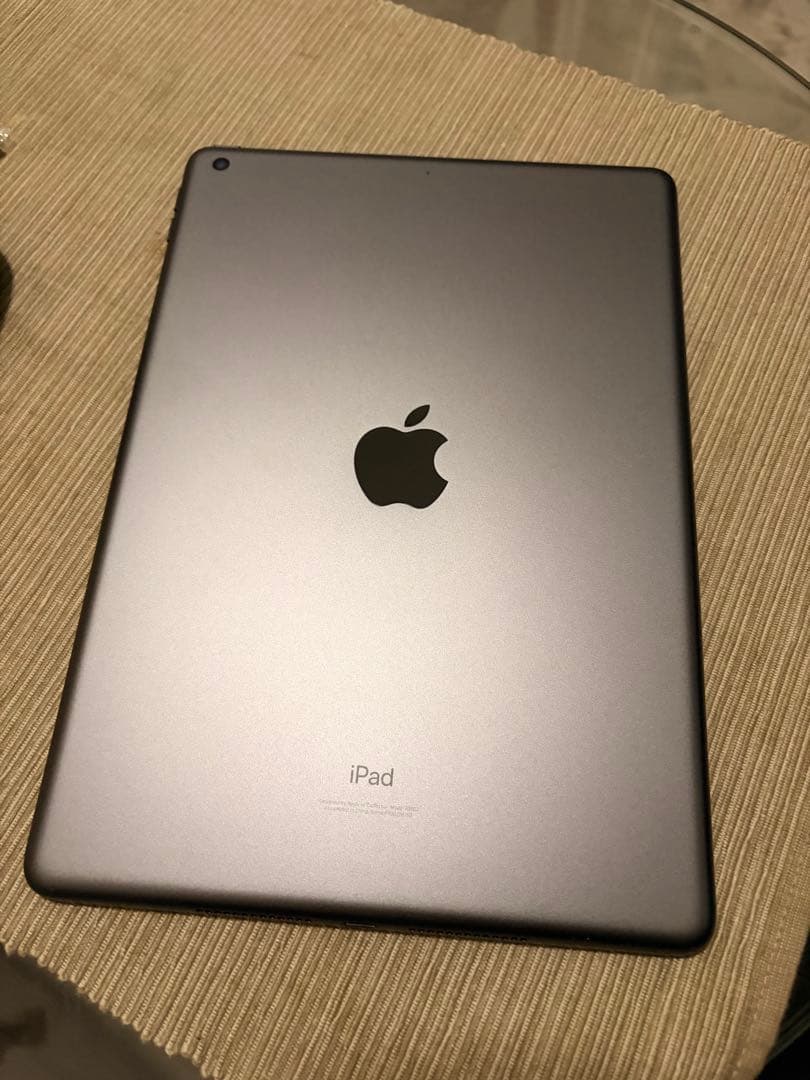 iPad（第9世代）10.2インチ スペースグレー