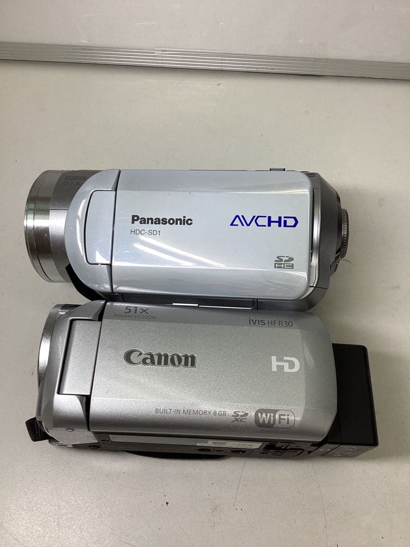 d*9様 ジャンク　Panasonic & Canon IVIS HF R10