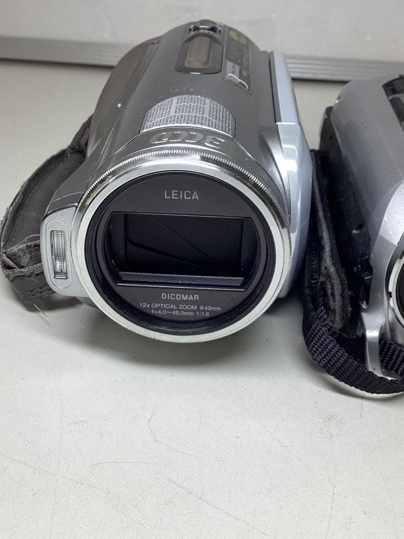 d*9様 ジャンク　Panasonic & Canon IVIS HF R10