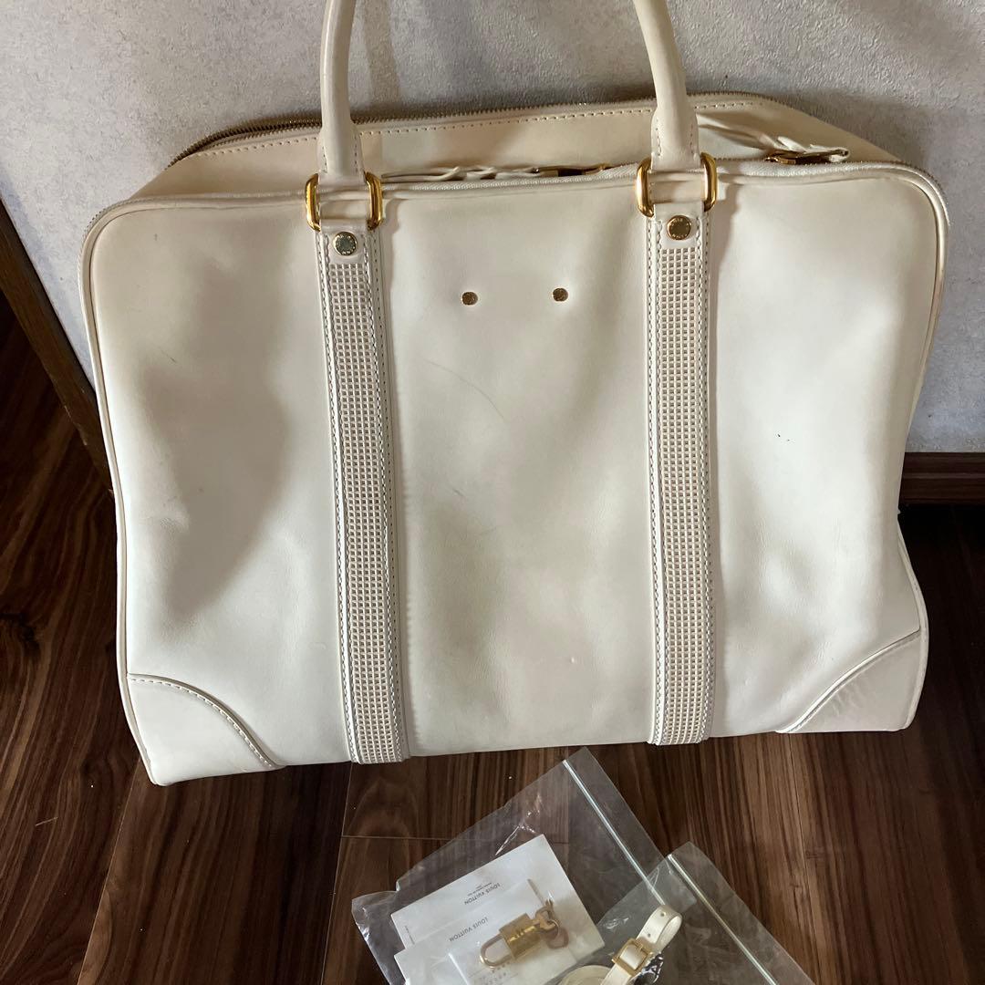LOUIS VUITTON ホワイトトートバッグ