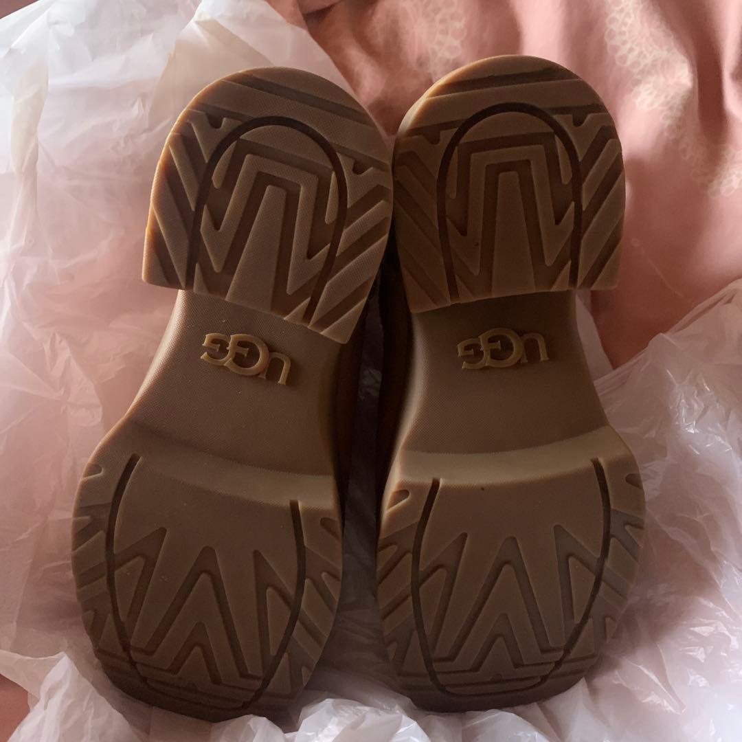 UGG モクシーチェルシー 23cm 2025年モデル キャメル