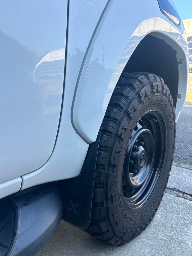 オープンカントリーMT／265 70 17／ハイラックス純正ホイール4本引取限定