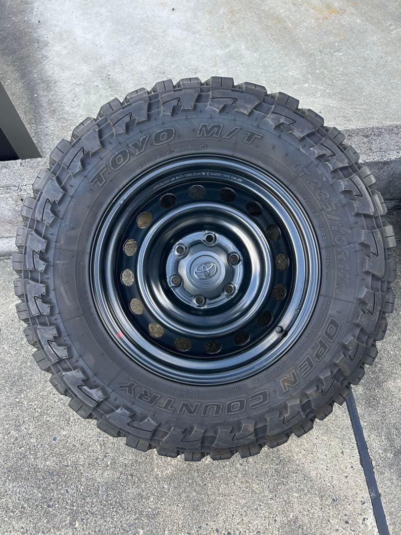 オープンカントリーMT／265 70 17／ハイラックス純正ホイール4本引取限定