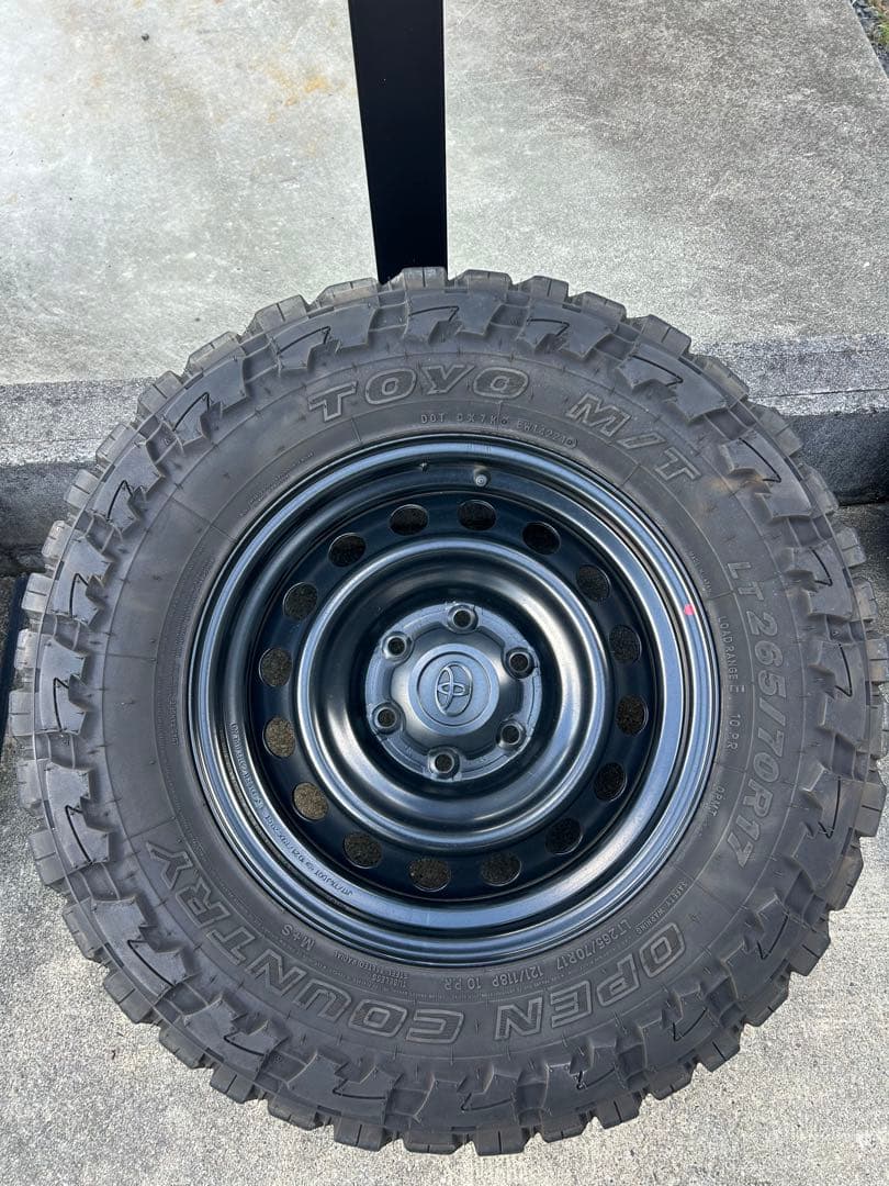 オープンカントリーMT／265 70 17／ハイラックス純正ホイール4本引取限定
