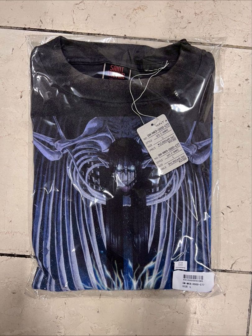 SAINT Mxxxxxxx X 進撃の巨人 Tee L