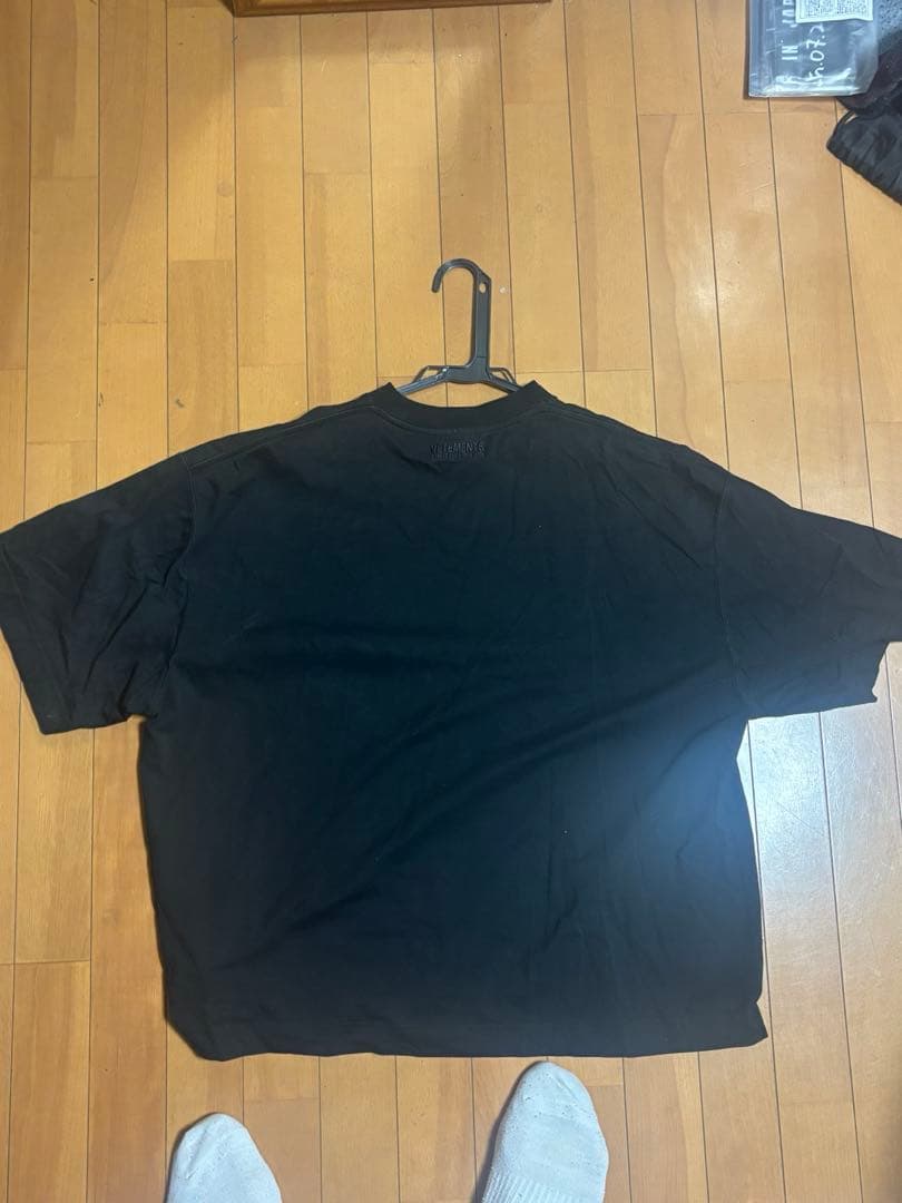 トップス VETEMENTS OVAL LOGO CROPPED BOXY T-SHIRT