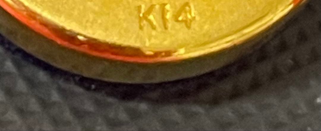 k14バッチ 留め具刻印あり