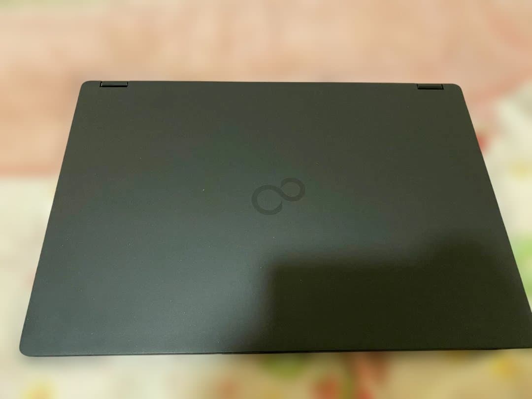m*.様 〔備品〕 格安パソコン LIFEBOOK U758／S FMVU150
