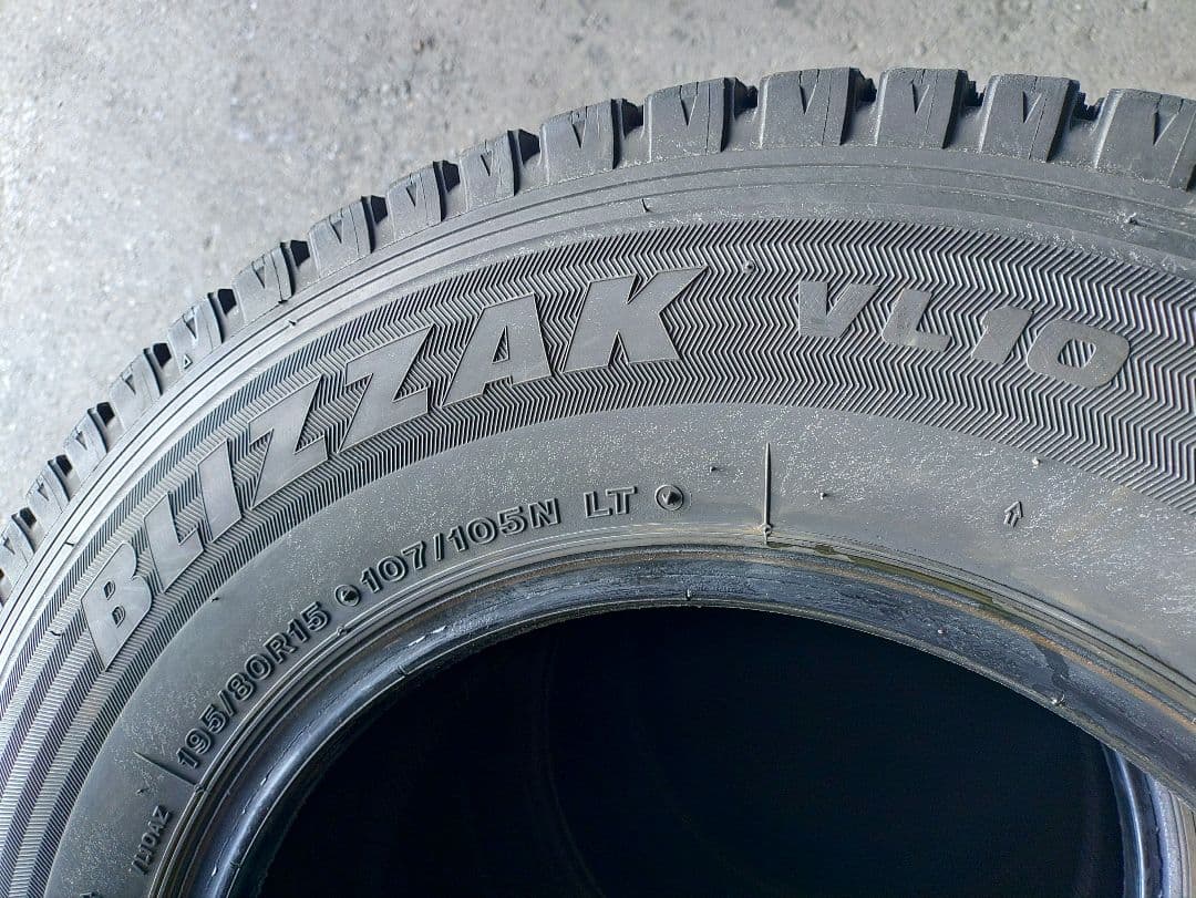 めろん星人　ブリヂストン　スタッドレス 195/80R15　VL10　2本