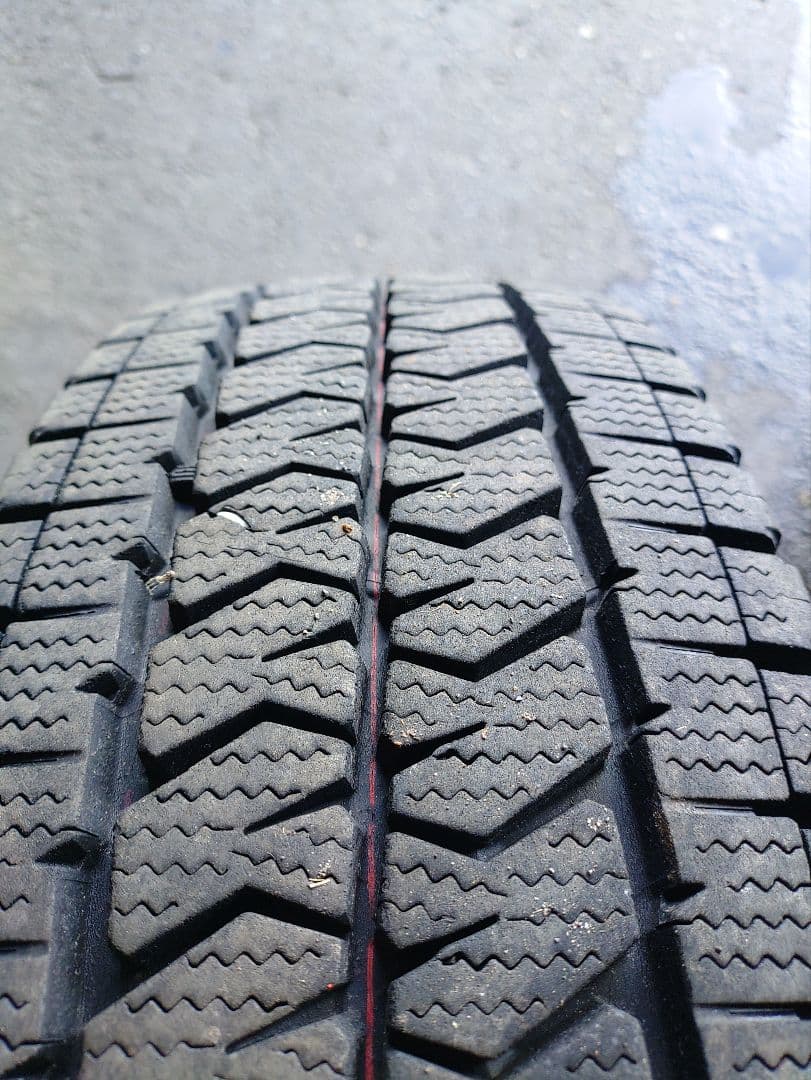 めろん星人　ブリヂストン　スタッドレス 195/80R15　VL10　2本