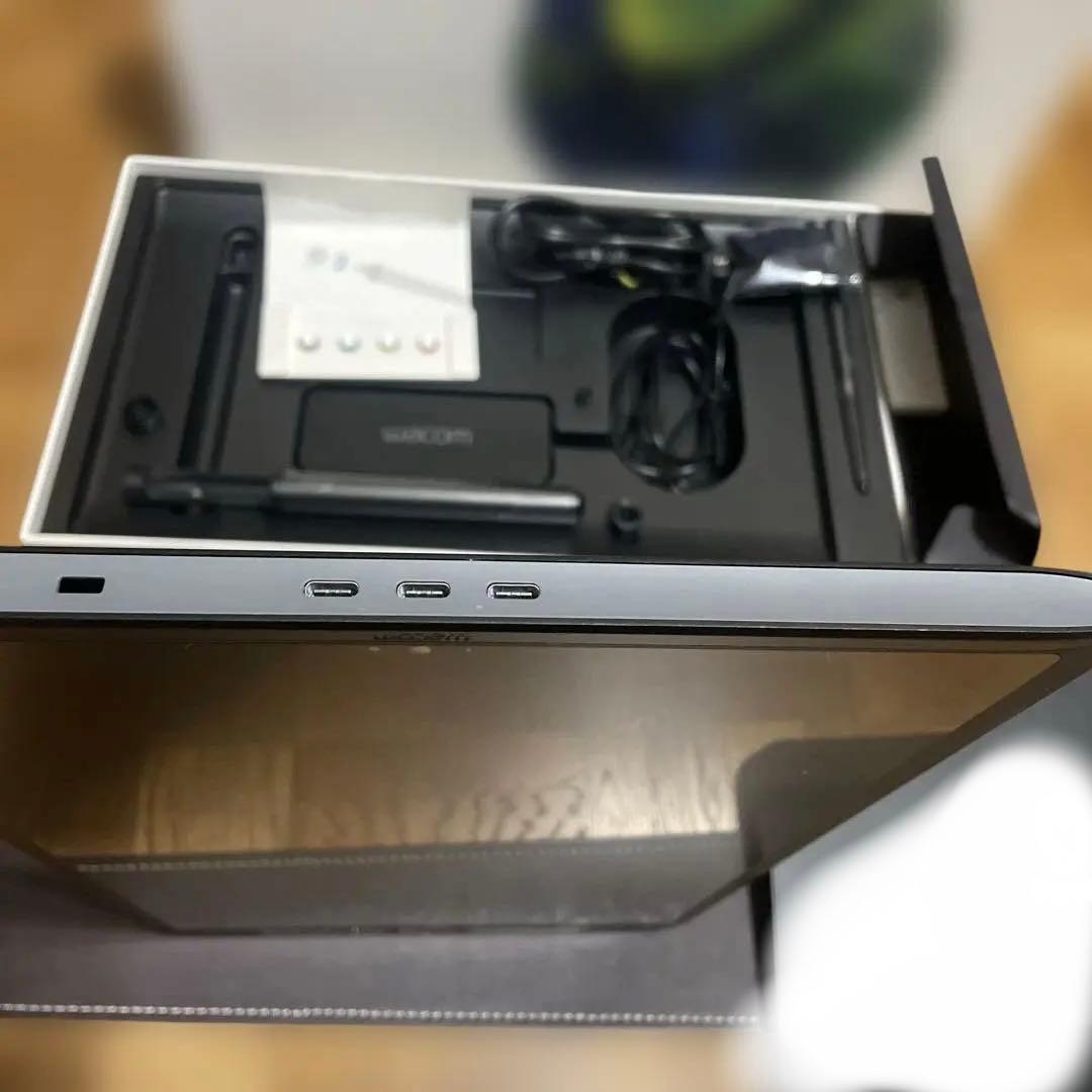 液タブ・ペンタブ WacomMobileStudioPro16 DTH-W1620H/K0