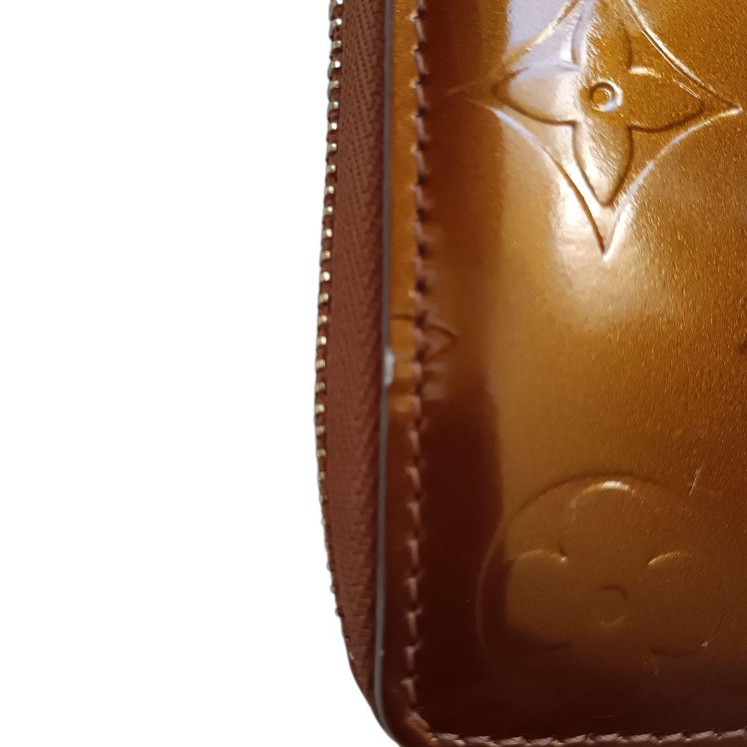 ルイヴィトン ヴェルニ ブルーム ブロンズ ラウンドジップ コンパクト財布