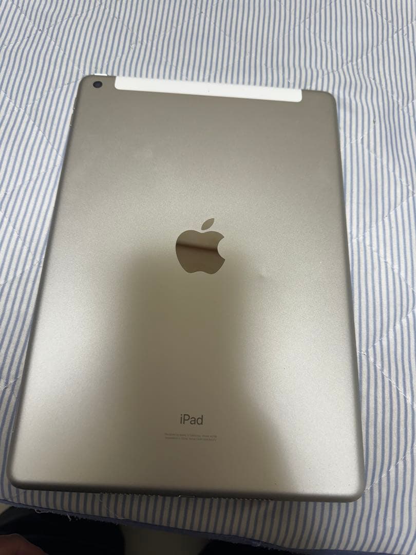 iPad第7世代 simフリー
