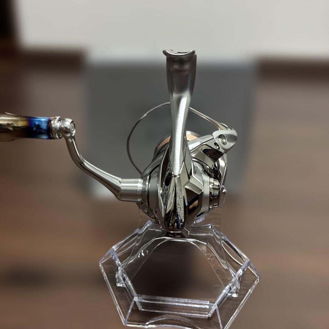 SHIMANO STRADIC C2000S スピニングリール