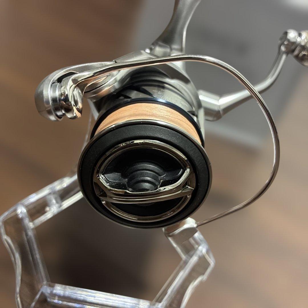 SHIMANO STRADIC C2000S スピニングリール