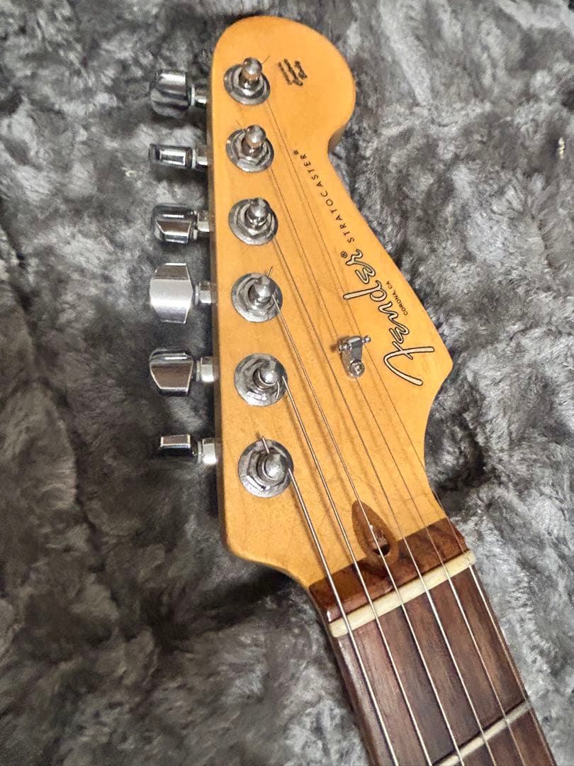 Fender American Professional ストラトキャスター