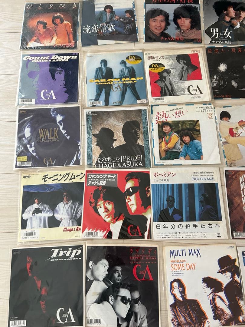 CHAGE & ASKA レコードコレクション約40枚　サイン付き有りサイン色紙