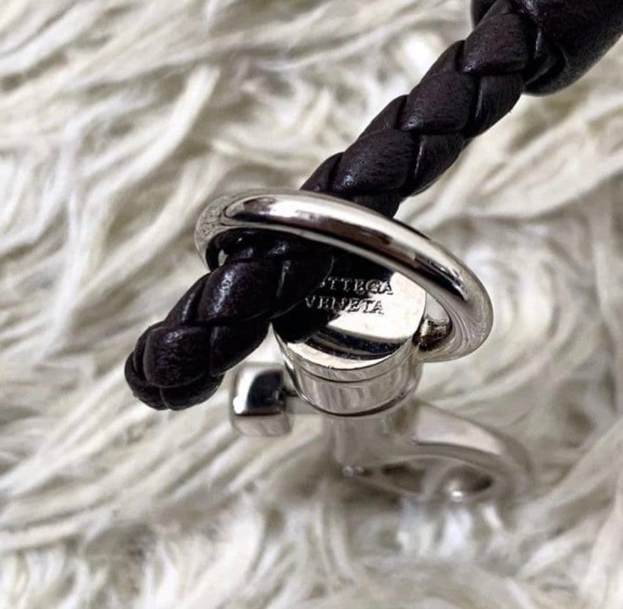 ボッテガヴェネタ　ロングストラップ　イントレチャート　レザー　茶色　ロゴ刻印
