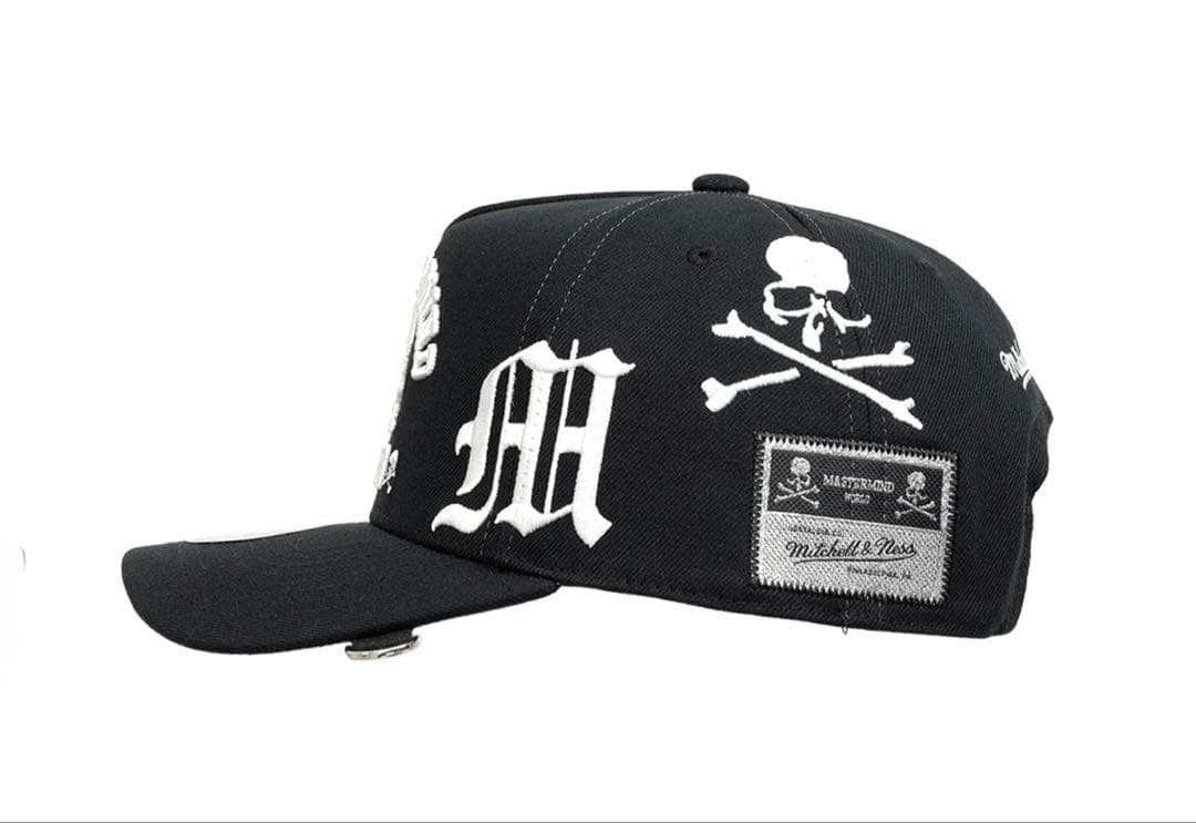 MASTERMIND WORLD × Mitchell & Ness キャップ
