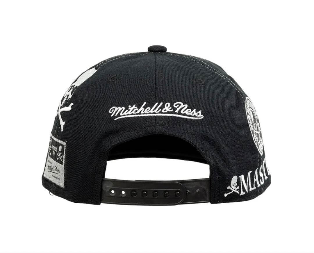 MASTERMIND WORLD × Mitchell & Ness キャップ