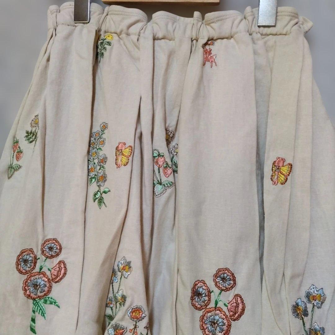 フランシュリッペ　刺繍　スカート
