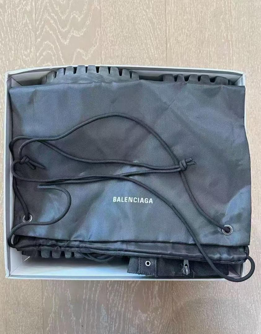 語学・辞書・学習参考書 balenciaga combat strike boots