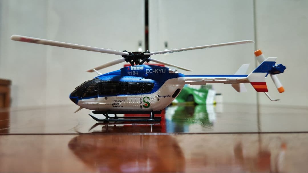 XK EC145 K124　2.4GHz