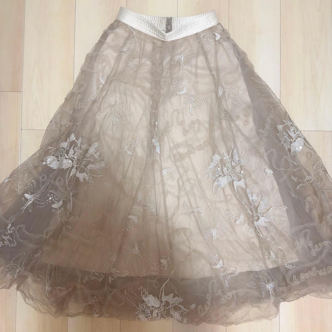 SNIDEL 刺繍入りベージュフレアスカート