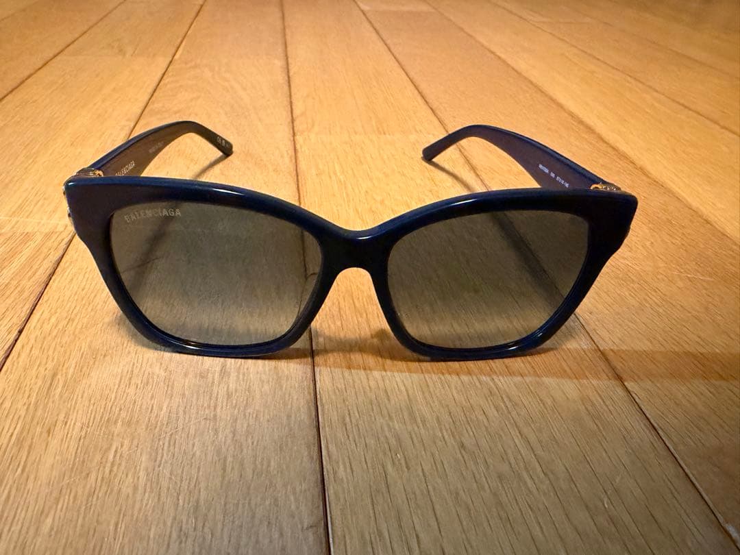 BALENCIAGA ネイビー サングラス