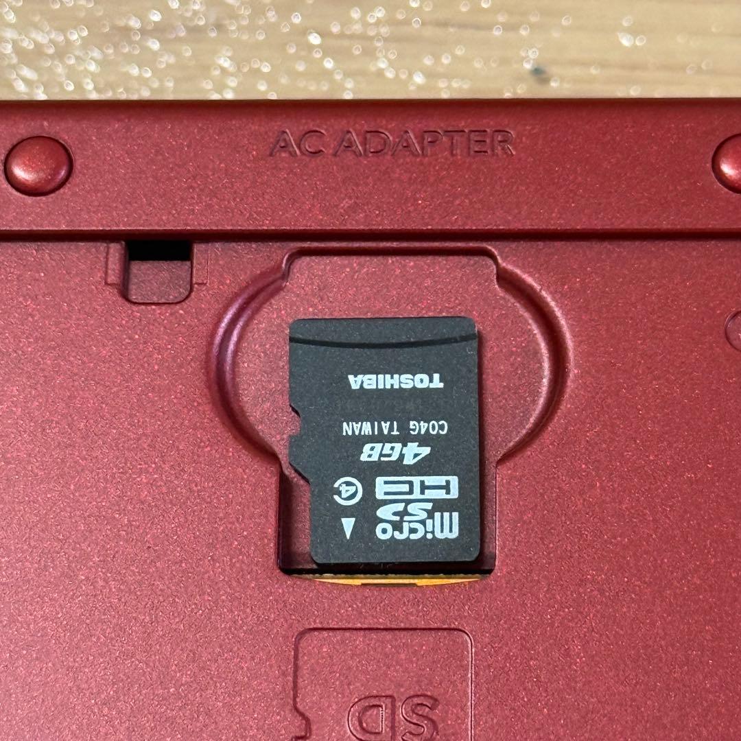 7-040【美品】Newニンテンドー3DS LL メタリックレッド 下IPS