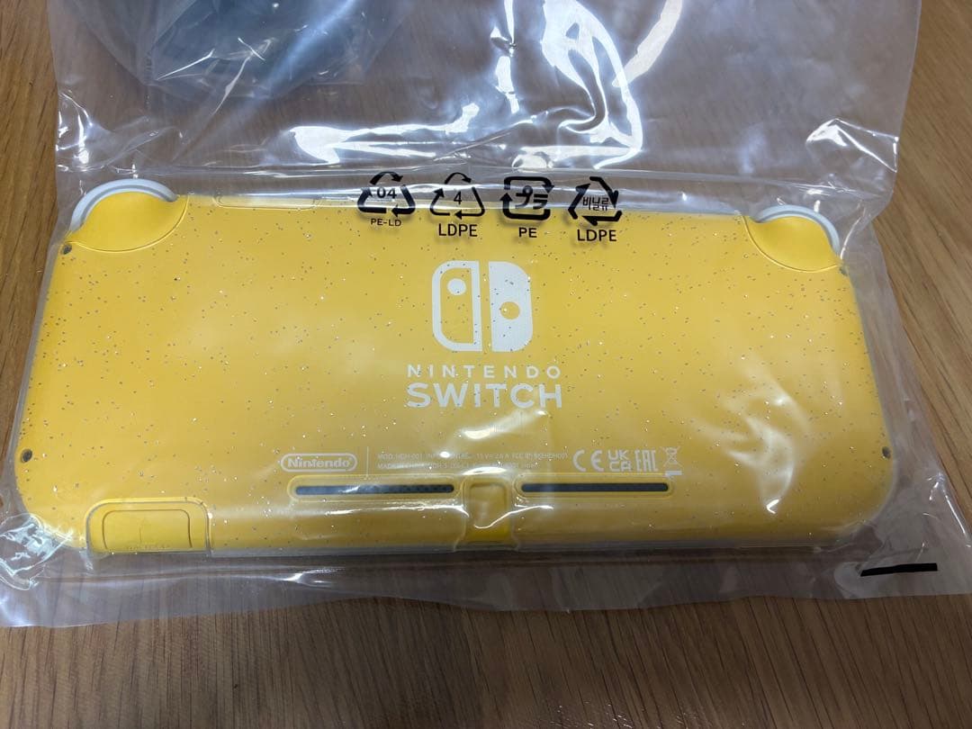 Nintendo Switch Lite ライト　イエロー