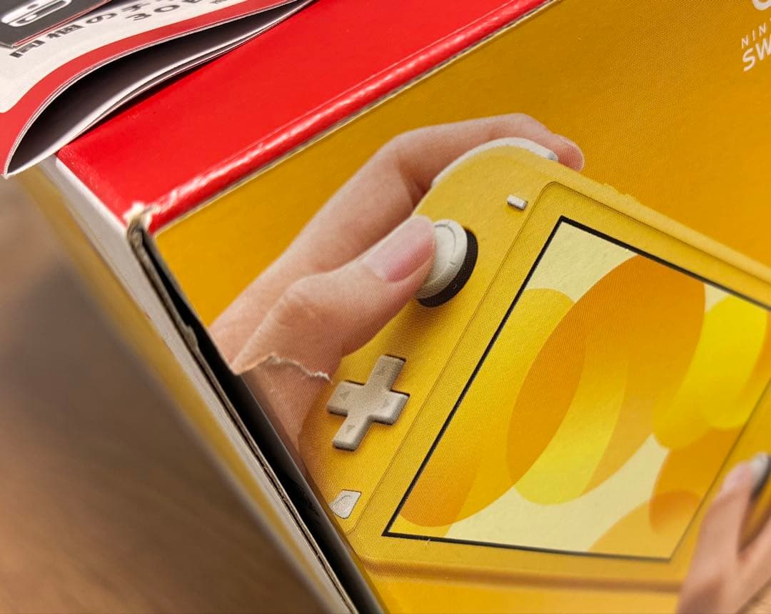 Nintendo Switch Lite ライト　イエロー