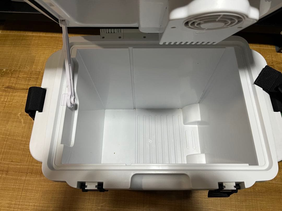 HITACHI コードレス冷温庫　UL18DSL （中古）