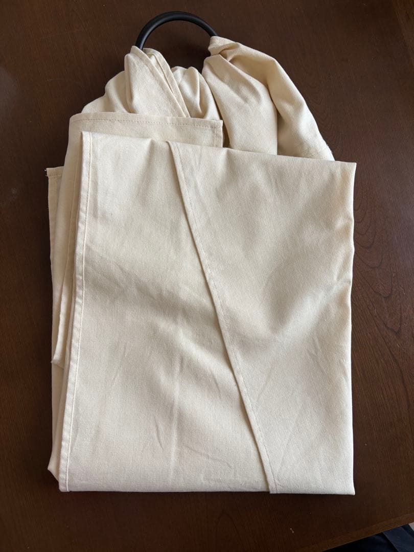 【美品・ママにおすすめ】MIRI SLING クリーム色 スリング