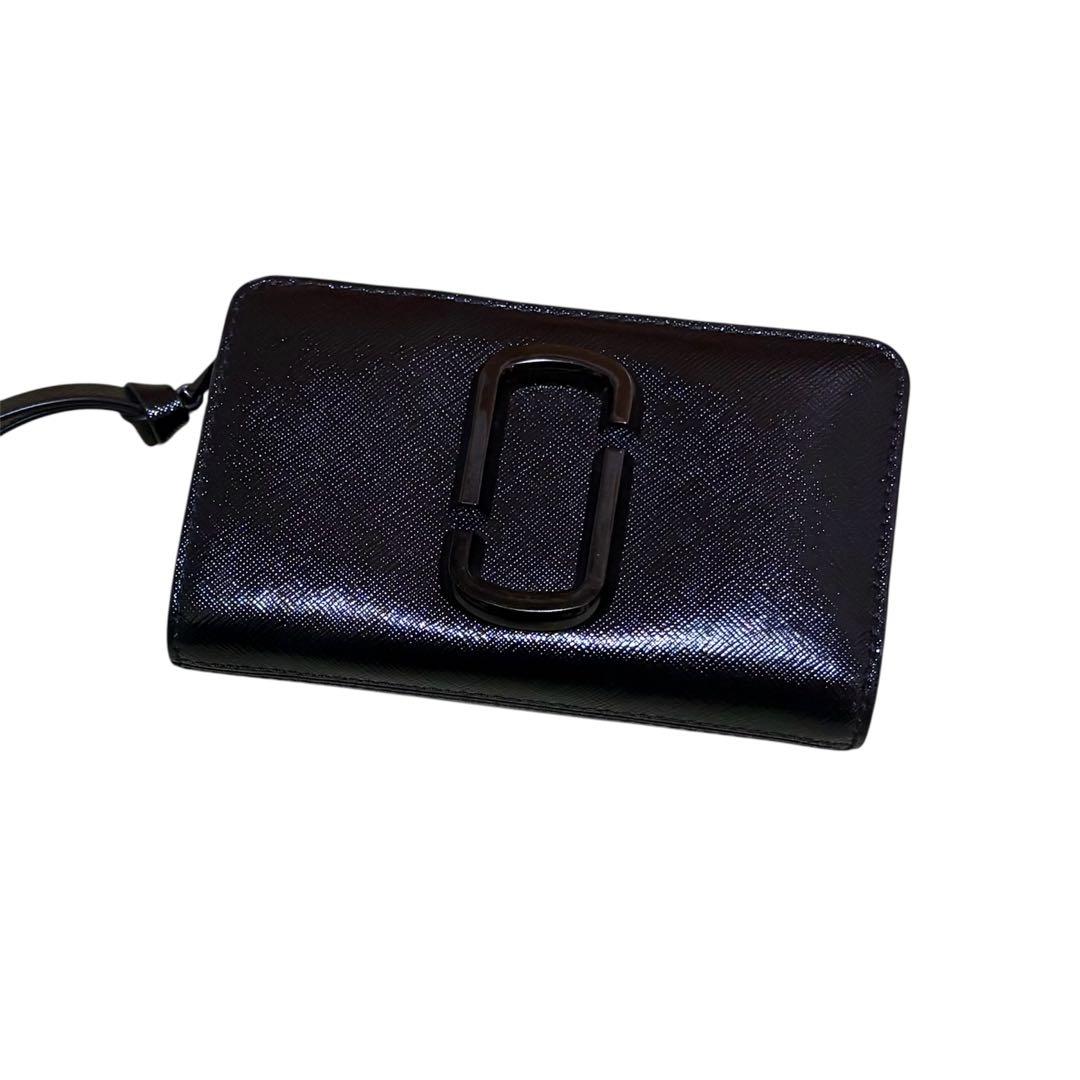 マーク ジェイコブス スナップショット コンパクトウォレット 財布
