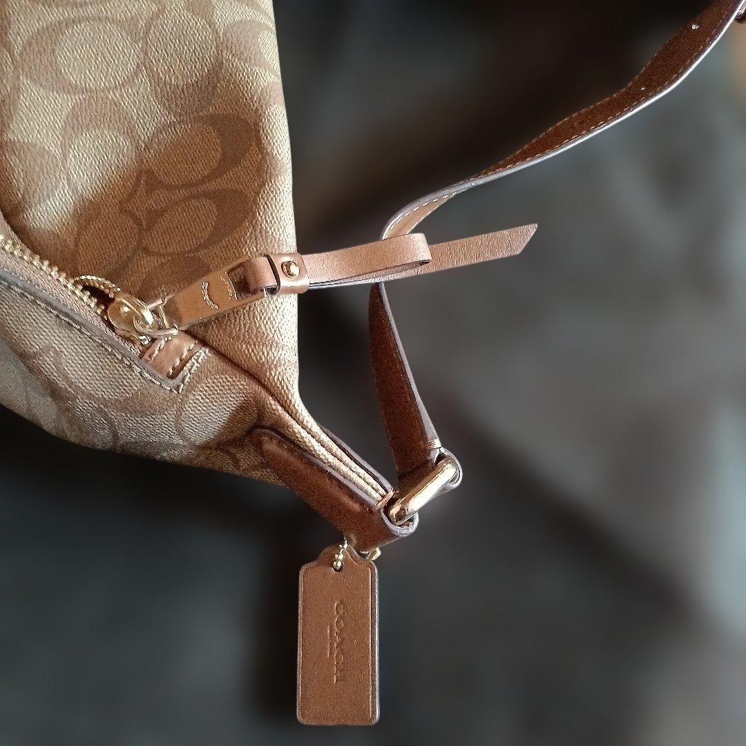 Coach ボディバッグ ブラウン
