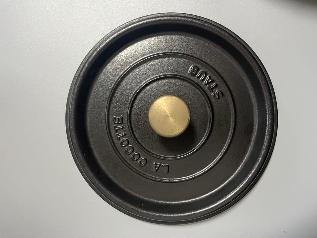 未使用・スチーマー付ストウブ staub ピコ・ココット ラウンド 22cm 黒