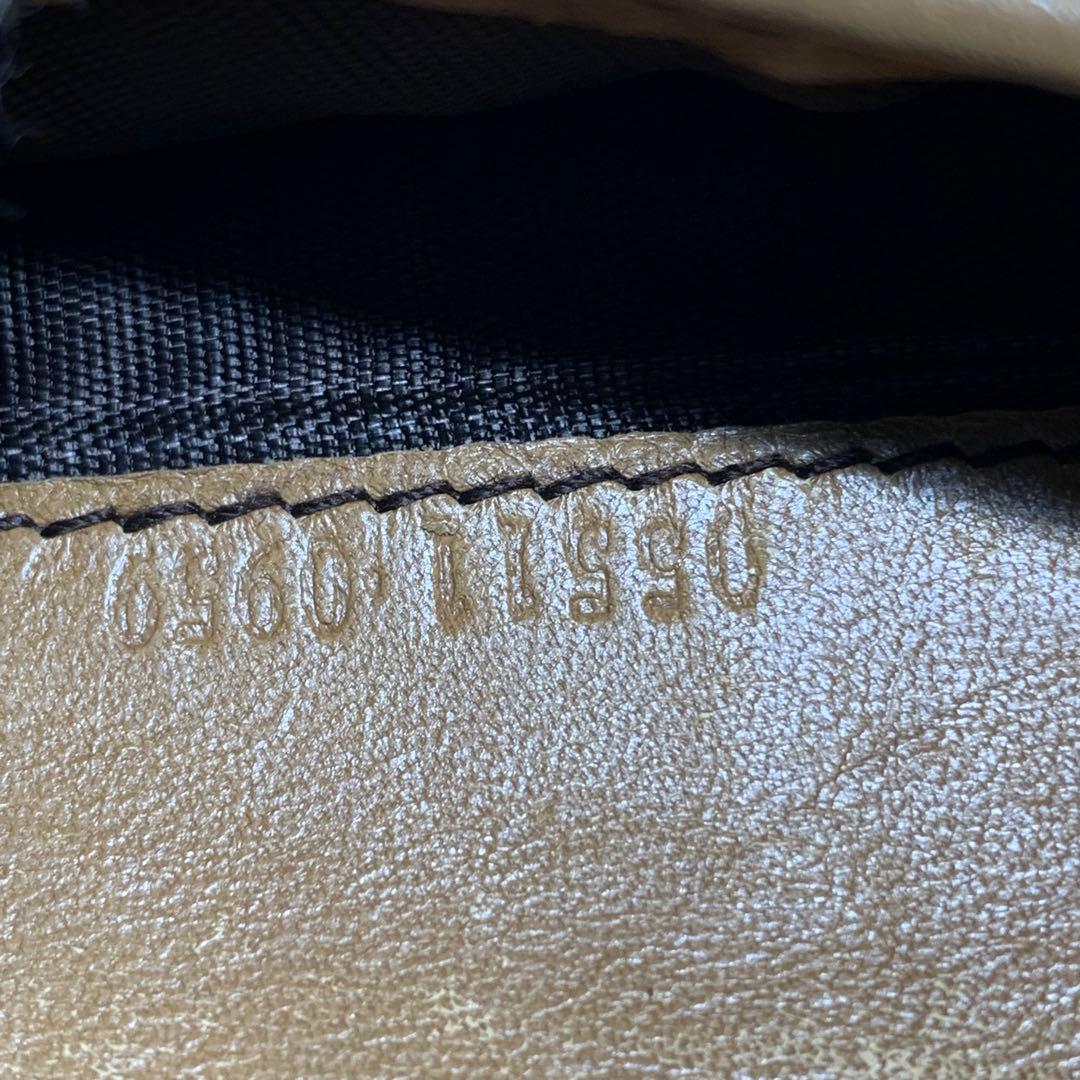 GUCCI グッチ 二つ折り財布 GGキャンパス シルバー金具