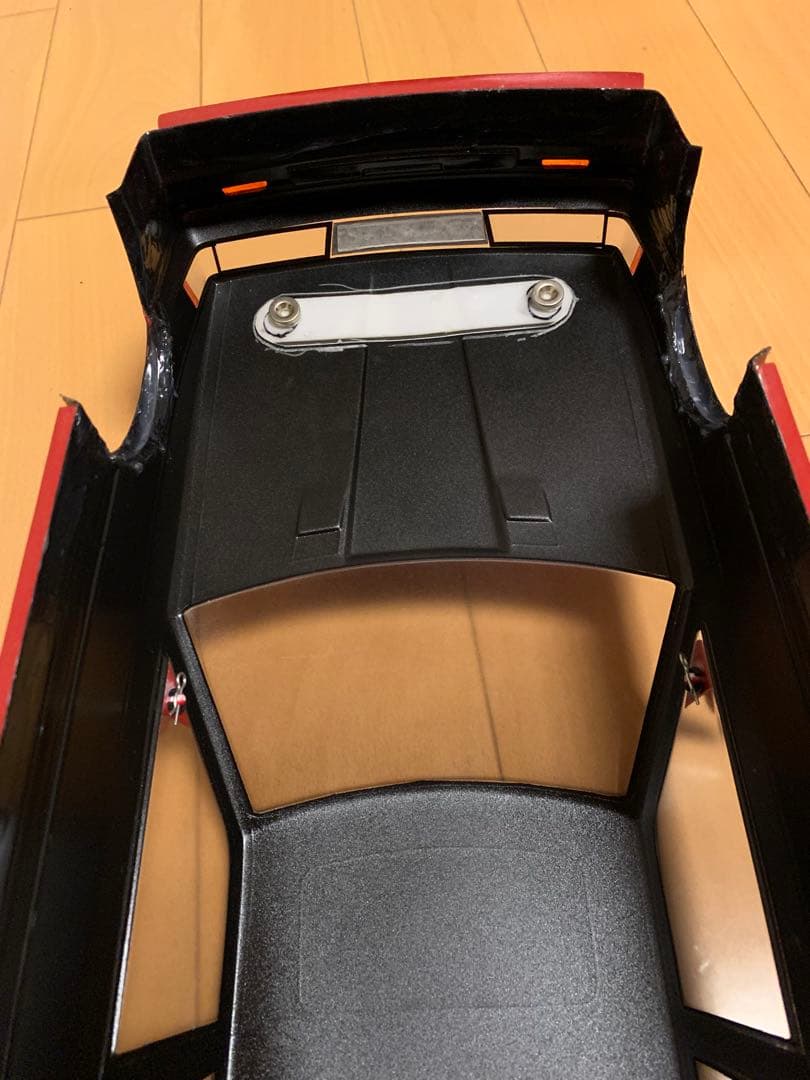 サージング　10ソアラ　ボディ