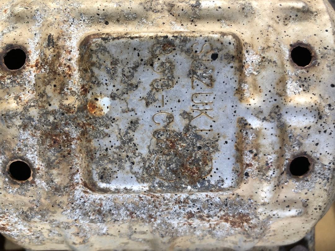 スズキ　触媒　コンバーター　85GーC