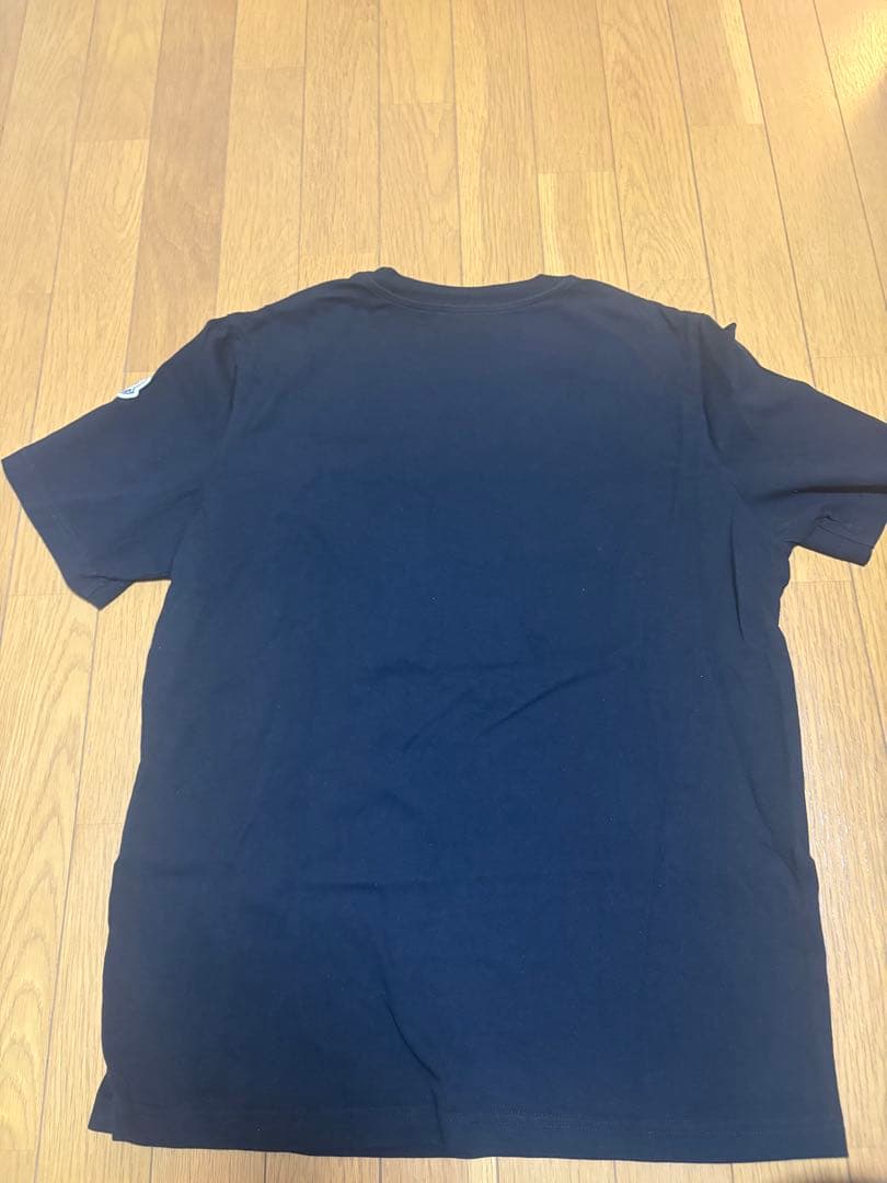 MONCLER ネイビー Tシャツ