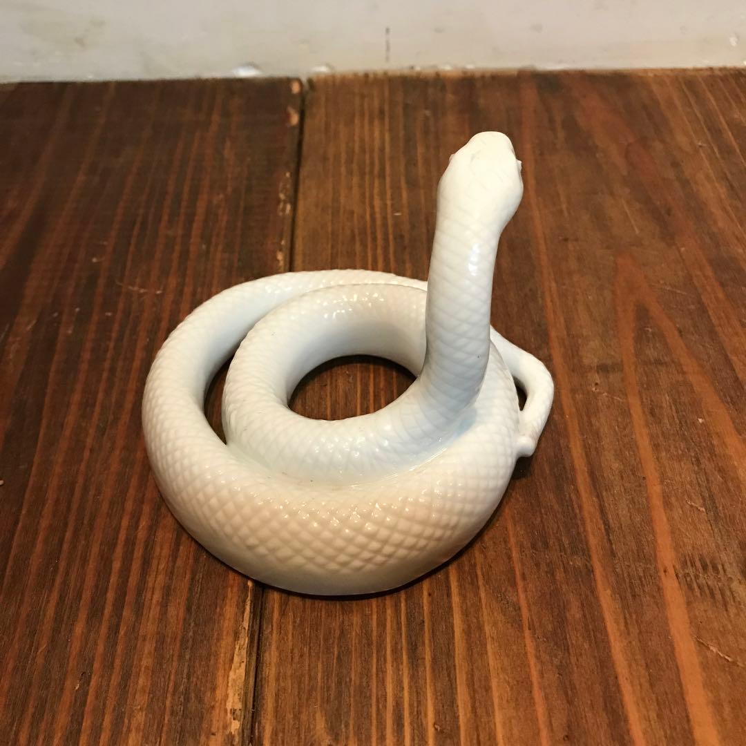 美品　陶芸　白蛇　白へび　置物　縁起物　丁寧なつくり　オブジェ　当時物　美しい