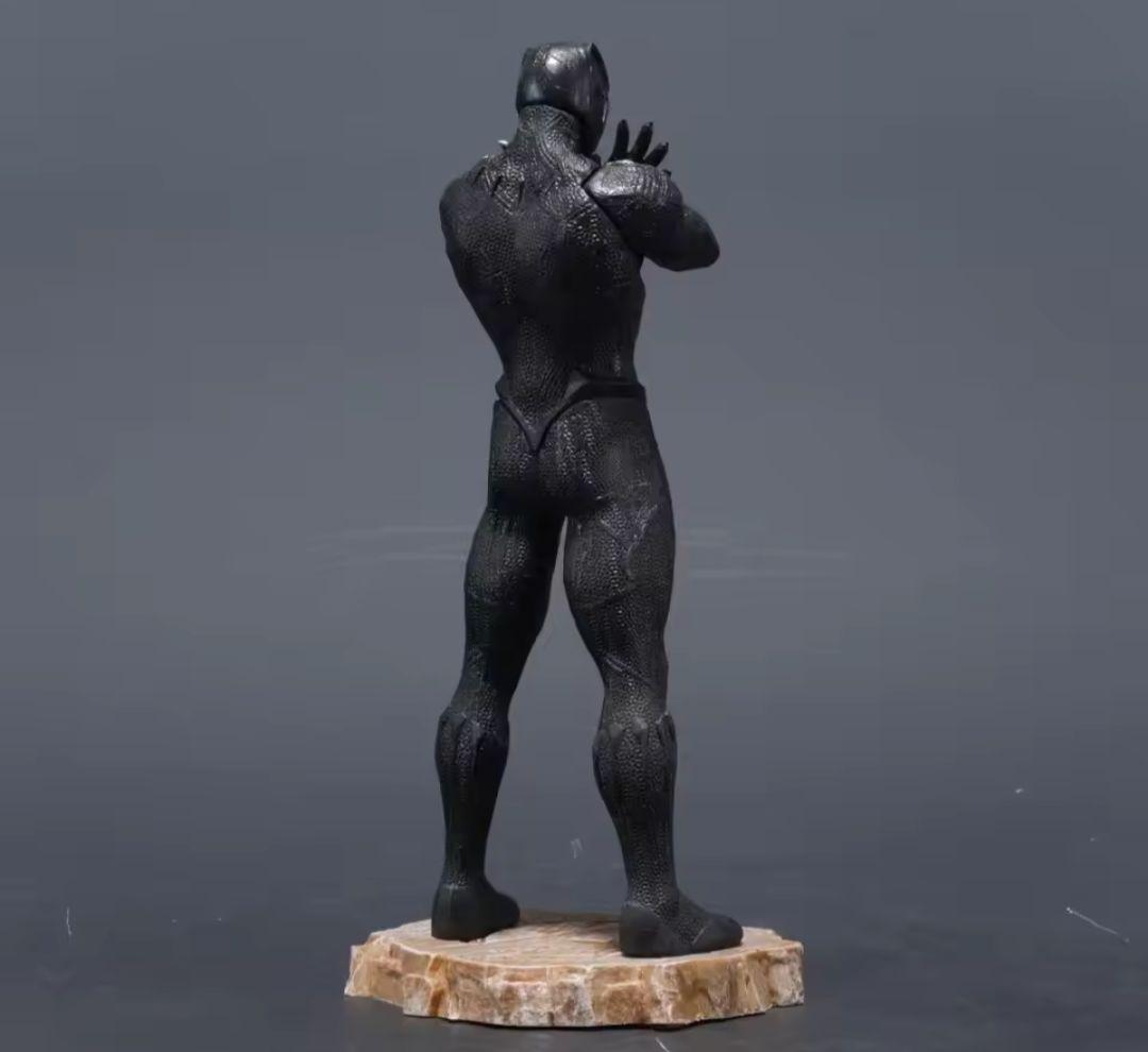MARVEL　ブラックパンサー　フィギュア