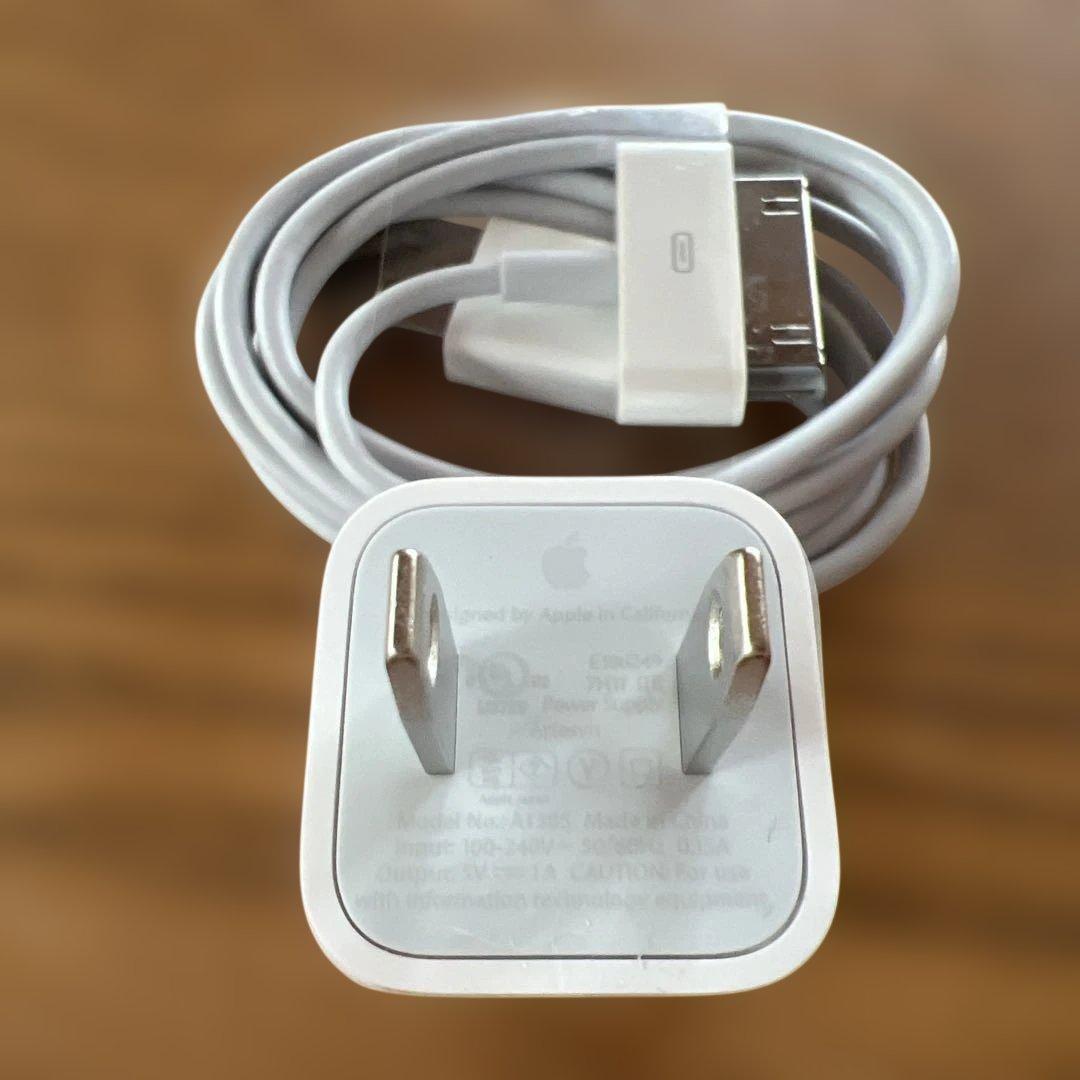 【超美品】iphone4s 8GB SIMフリー　希少　レトロ　カメラ