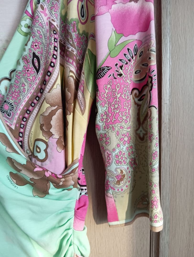 ♥美品　レオナール　ワンピース　膝丈ワンピース♥