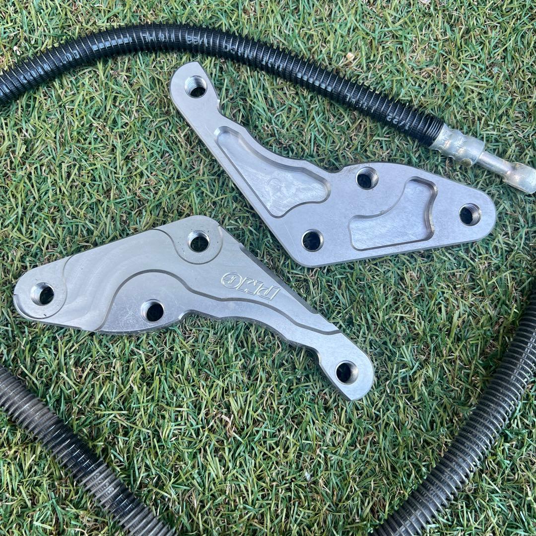 i*s様 kz1000mk2 前後純正キャリパー一式　おまけ付き