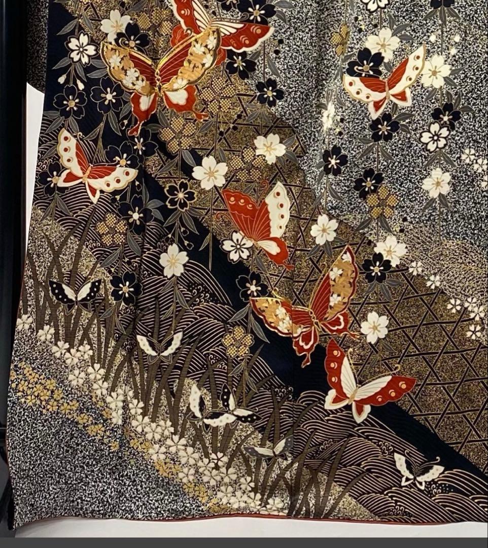 振袖 蝶と花模様 グレー