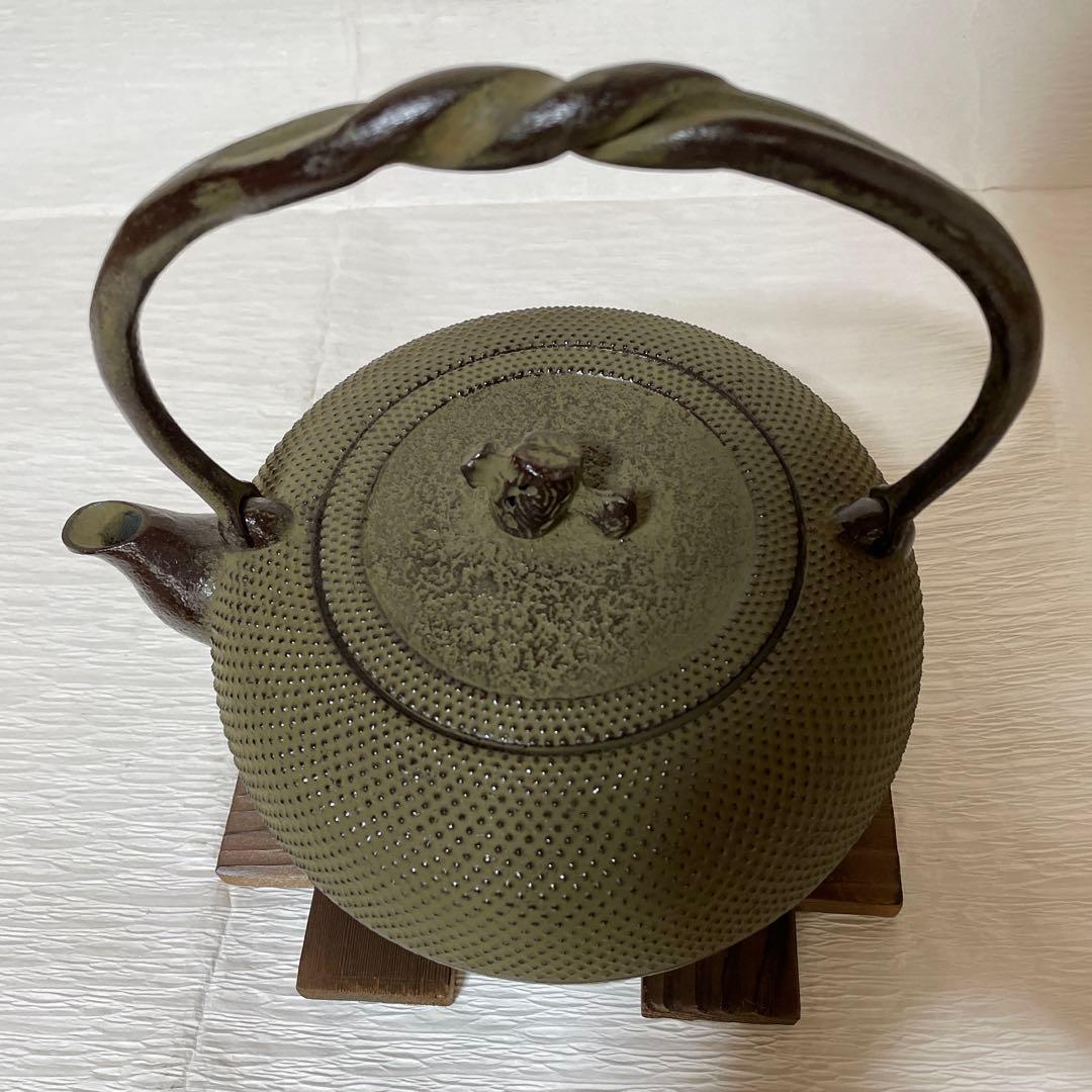 ミナミ品【未使用品】岩鋳 Iwachu 鉄瓶姥口アラレNo.15 うす茶